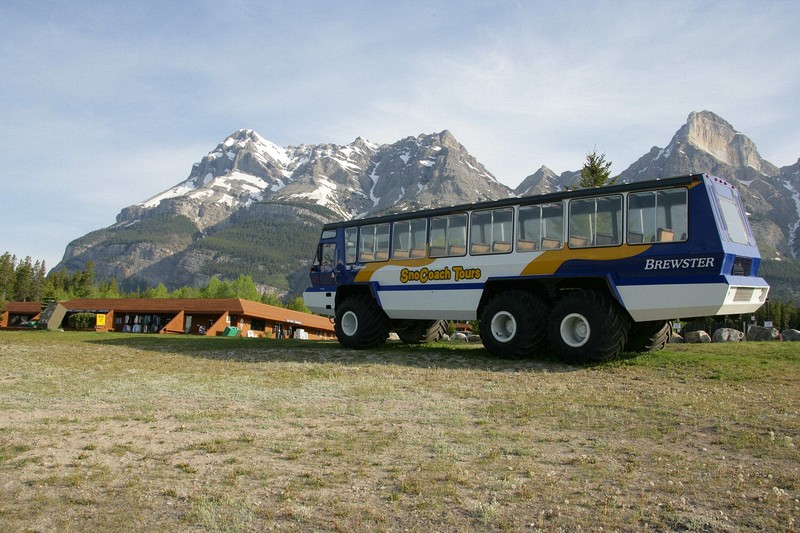 Another view of the giant bus