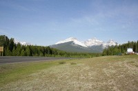The Crossing is a general store, lodge, cabins, dining room and a pub at about the mid-point of the Icefields Highway
